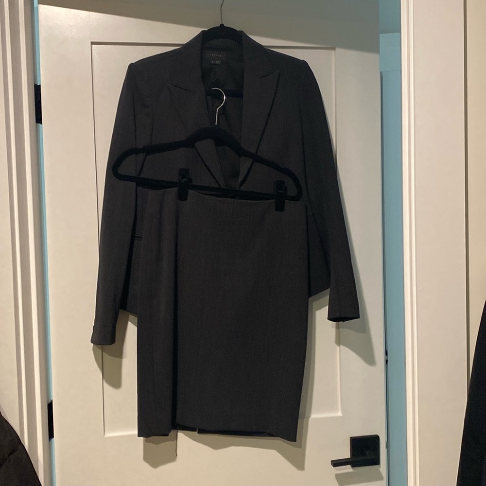 Black Theory Pencil Skirt Suit
